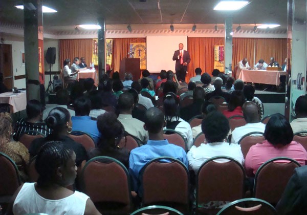 PUBLIC SHOWCASE OF ST MAARTEN TOASTMASTERS.