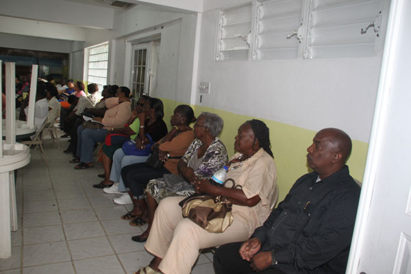 Members of the SMSPA and MP Herman Wiels at Thursday’s information session. smspamembersandhermanwiels12012012