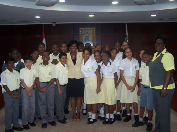 stjosephprimaryschoolstudentsvisitparliamenthouse27052012