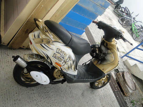 Confiscated scooter. confiscatedscooter20042011