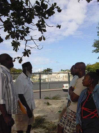 Gathering discussing the future of St. Maarten. discussion27022011