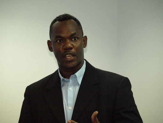 Managing Director of the GEBE William Brooks. p3270404