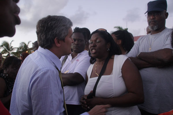 Deputy Prime Minister Theo Heyliger speaking with the teachers on Wednesday evening. theyligernegotiating02022011