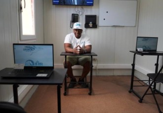 JULIAN ROLLOCKS JR. COMPLETES COMMUNITY I.T. PROGRAM.