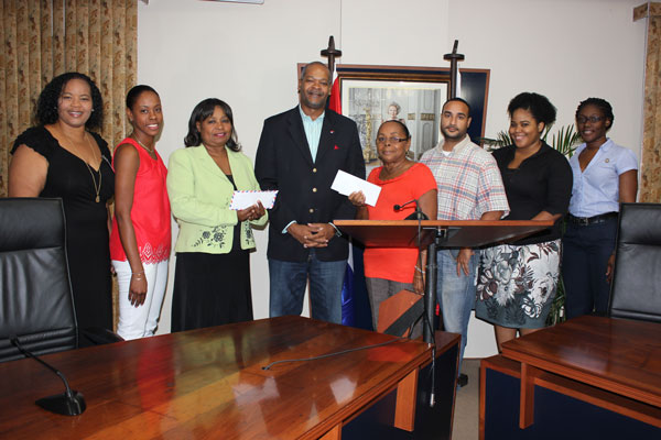 cdeweevergiveschristmascontributionto2foundations21122012