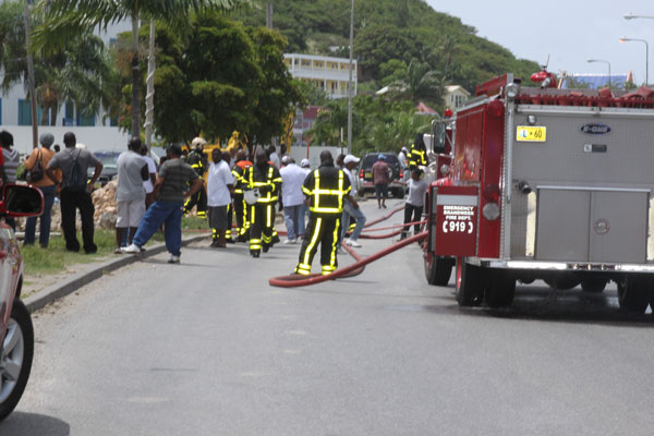 firemenatoverthebank26082012