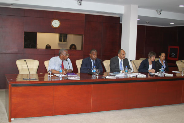 gacpresentationofreportongovernmentspending23082012