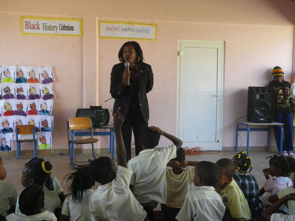 garrindellvisitsdrmlkjrschool29022012