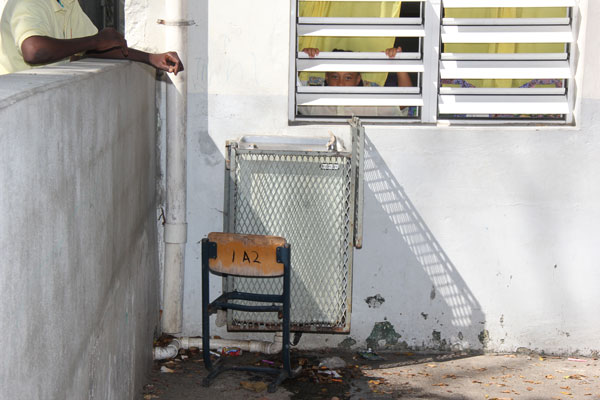 oranjeschoolwatercooler26112012