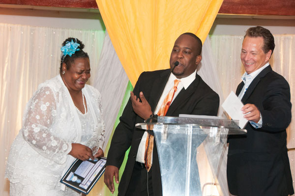 paradiseinnwinscpahotelieroftheyearaward12122012