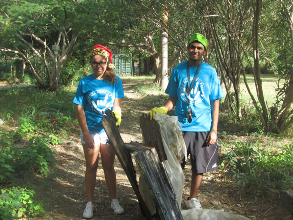 pridefoundationemiliowilsonparkcleanup23122012