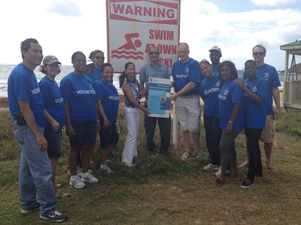 rbcvolunteerscleanupguanabaybeach02082012