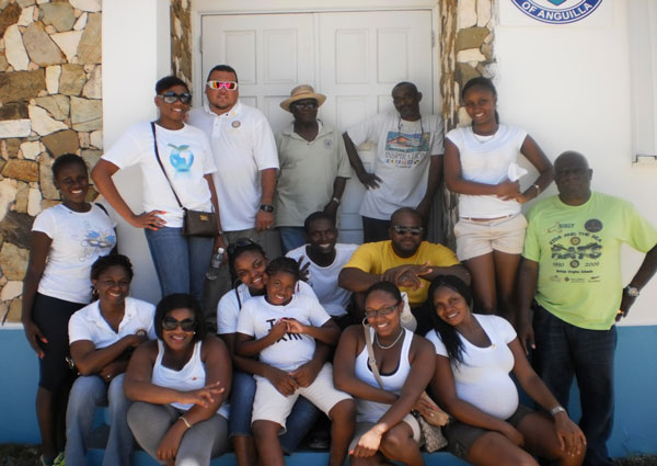 rotaractclubsxmpaintsprimaryschoolinanguilla30072012