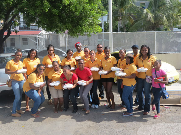 rotaractsunriseprovidemealstothelessfortunate27122012