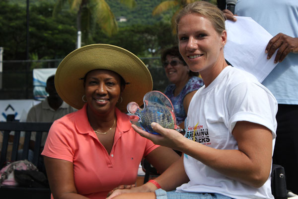 sjacobspresentswheelchairtournamentprizetofemalewinner03122012