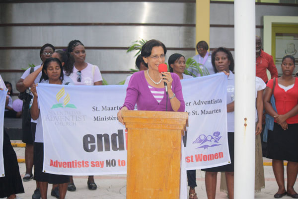 swescotwilliamsatdomesticviolenceevent26082012