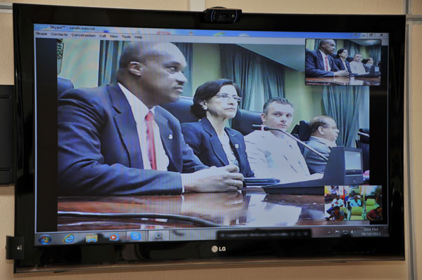 sxmandcuracaocentralbankmeeting19082012