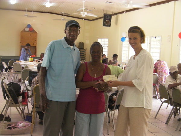 sxmseniorcitizenrecreationfoundationreceivespartofgrantfromcooperatingfoundations05062012