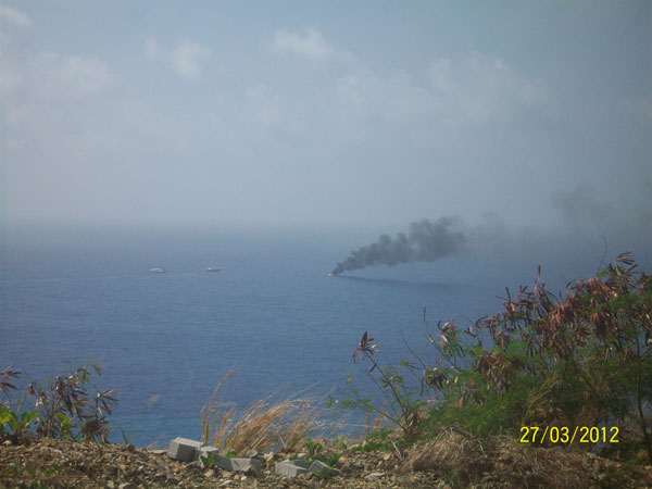 yachtonfire27032012