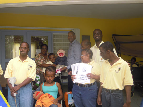 cdeweeverdonatestosisterbasiliacenter26062013