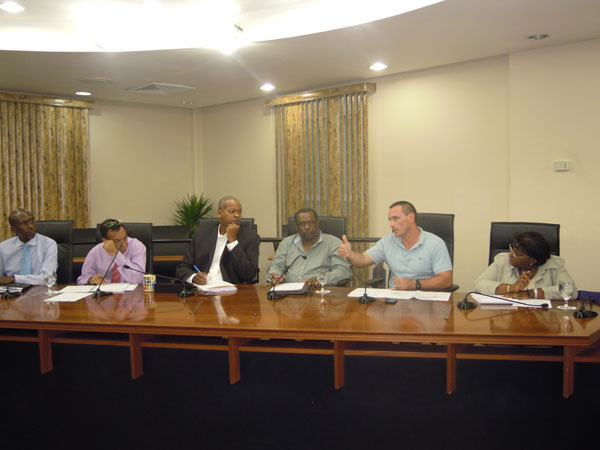 cdeweeverwithdutchandfrenchwaterdelegation15072013