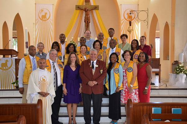 claudiusbuncamperwithsxmlionsclubatchurch15042013