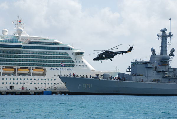 coastguardnavyship30102013