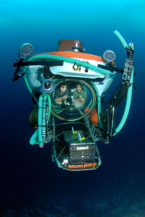 curasubsubmersible14082013