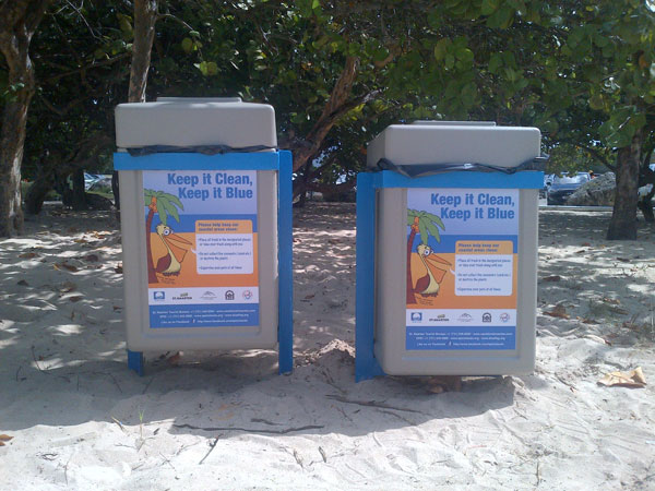 garbagebinsonmulletbaybeach19022013