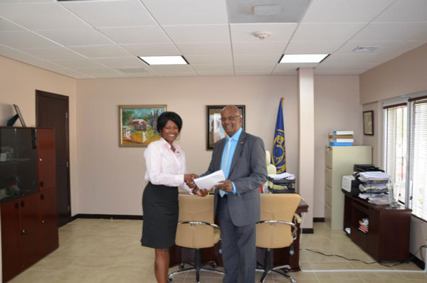gracitaarrindellmeetswithdennisrichardson14072013