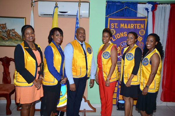 lionsclubinductssixnewmembers13112013