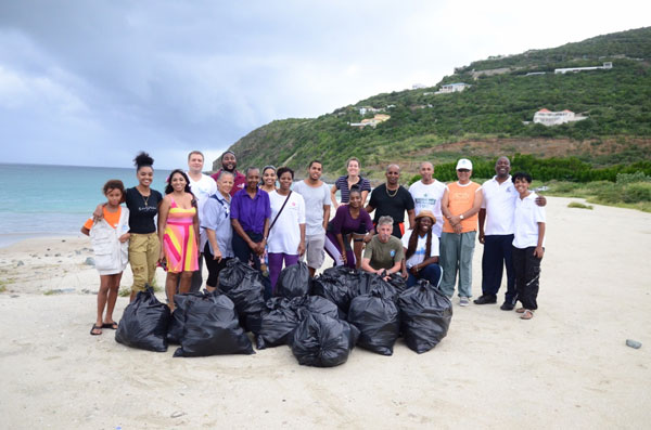 ndpbelairbeachcleanupvolunteers11122013