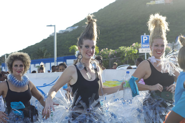 niaculturalandartsparade15122013