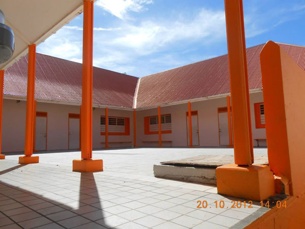 oranjeschoolrepainted25102013