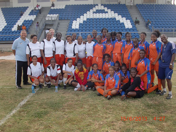 owstandaxawomenssoccerteam17062013