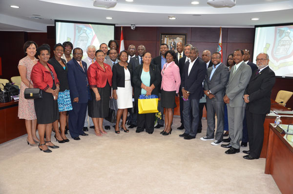 parliamentofsxmmeetswithcollectivityofstmartin09082013