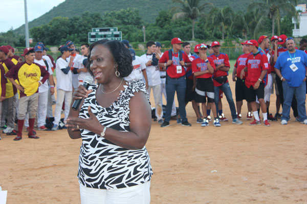 patricialourensattendslittleleaguechampionshipcompetition14072013