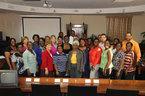 patricialourensreceivespresentationfromhaughtonmifflinharcourt22122013