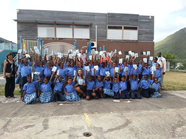 rotarysxmdonatesdictionariestomac01102013
