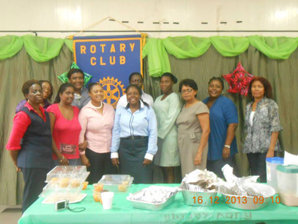 rotarysxmsunrisechristmasbreakfastwithrubylabegaschool24122013