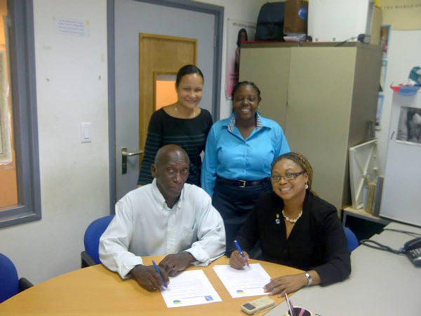 rotarysxmsunrisesigningmouforbreakfastprogramatsxmvocationaltrainingschool06112013