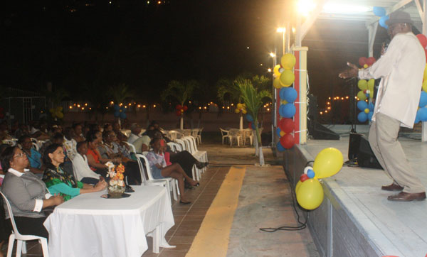 swescotwilliamsatbenefitconcertforkingarrowfoundation03112013