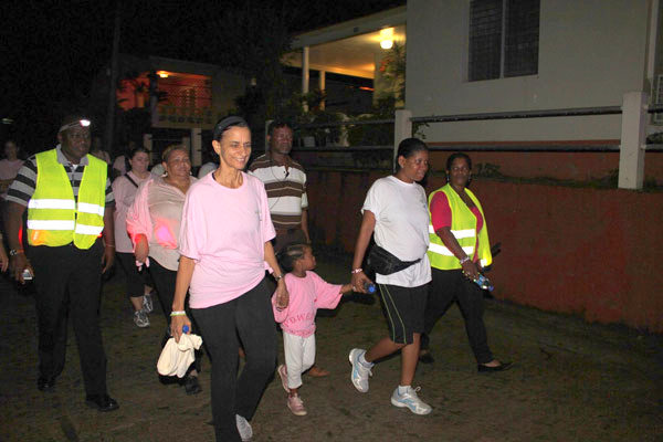swescotwilliamsatcolombierbreastcancerwalk22102013