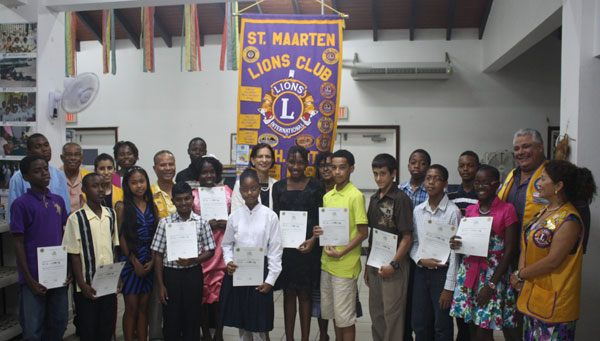 swescotwilliamsatlionsstudentsexcellenceawards23062013