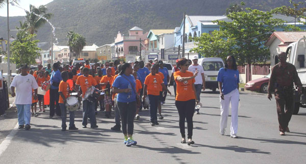 swescotwilliamsatpwawalkathon26042013