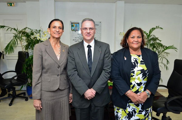 swescotwilliamsattripartitemeetingatthecollectivite16122013