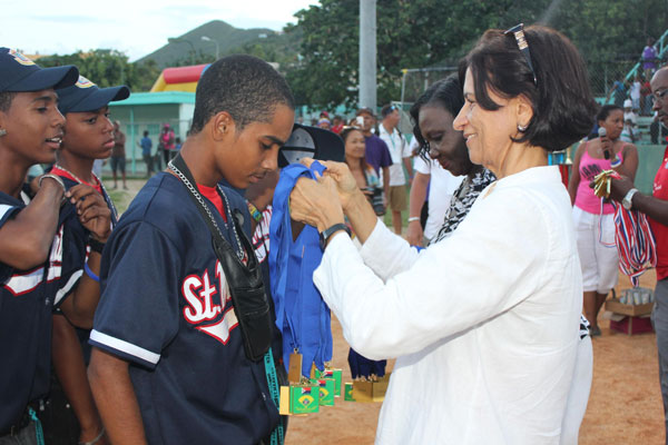 swescotwilliamscongratulateslittleleagueteams15072013