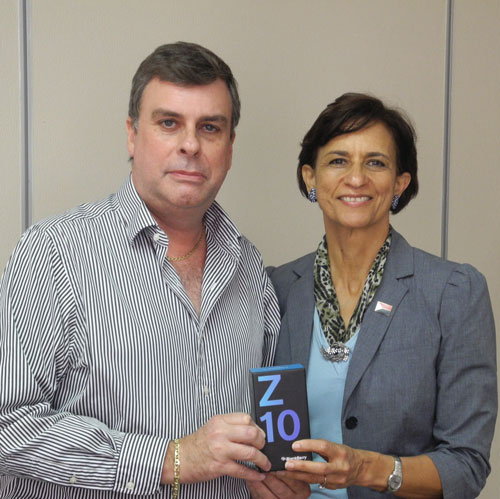 swescotwilliamsreceivesbbz1017042013