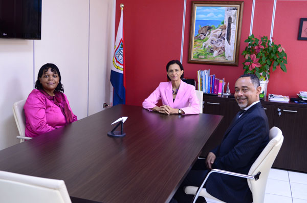 swescotwilliamsreceivescourtesyvisitfromocanreps08102013