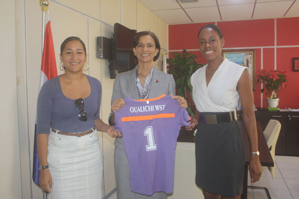 swescotwilliamsreceivesoualichiwstjersey14062013